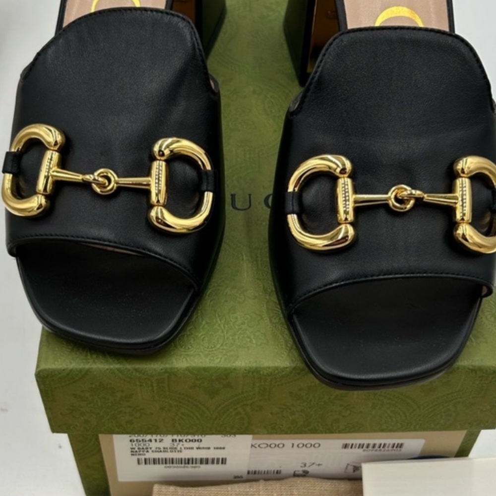 Women's Gucci Leather Mules with Gold Horsebit - Picture 3 of 9